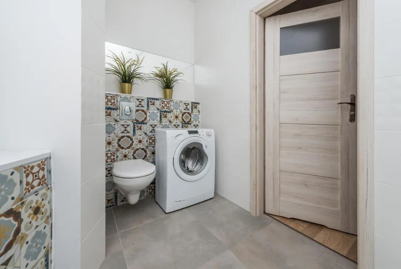 Hello Apartments City Center Of Old Town 3 Bedrooms Art & View Gdansk 0*,  Poland